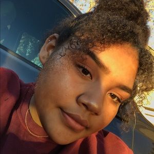 Meet your Posher, Sequyai